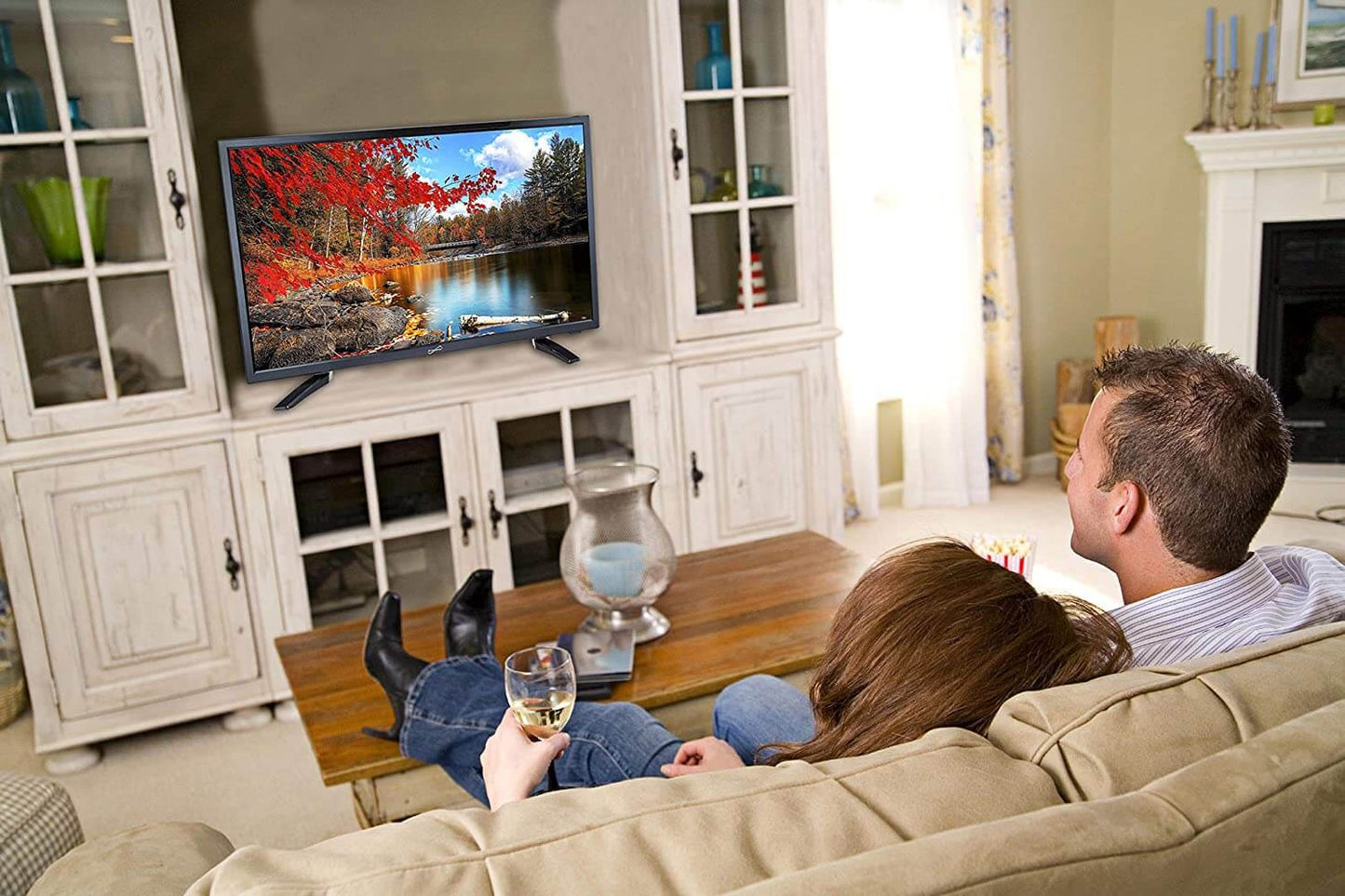 24" Supersonic 12 Volt AC/DC Widescreen LED HDTV with USB, SD Card Reader and HDMI-4